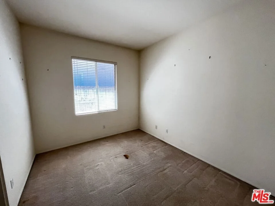 Photo of 27500 Parkside Drive