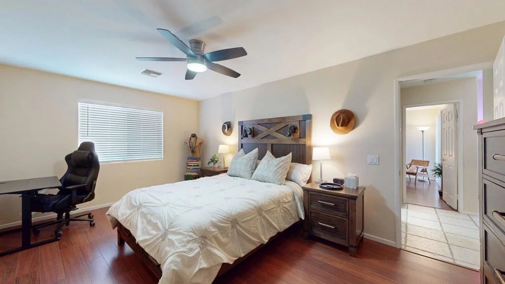 Photo of 43850 Venice Drive