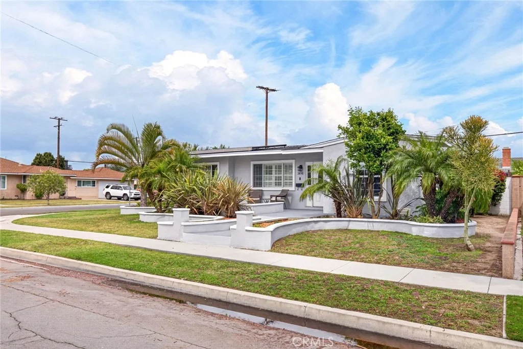 Photo of 3616 N Bellflower Boulevard