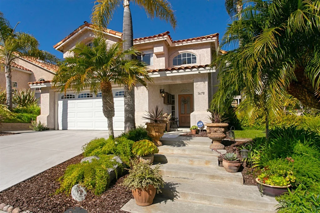 Photo of 1678 Pinnacle Way