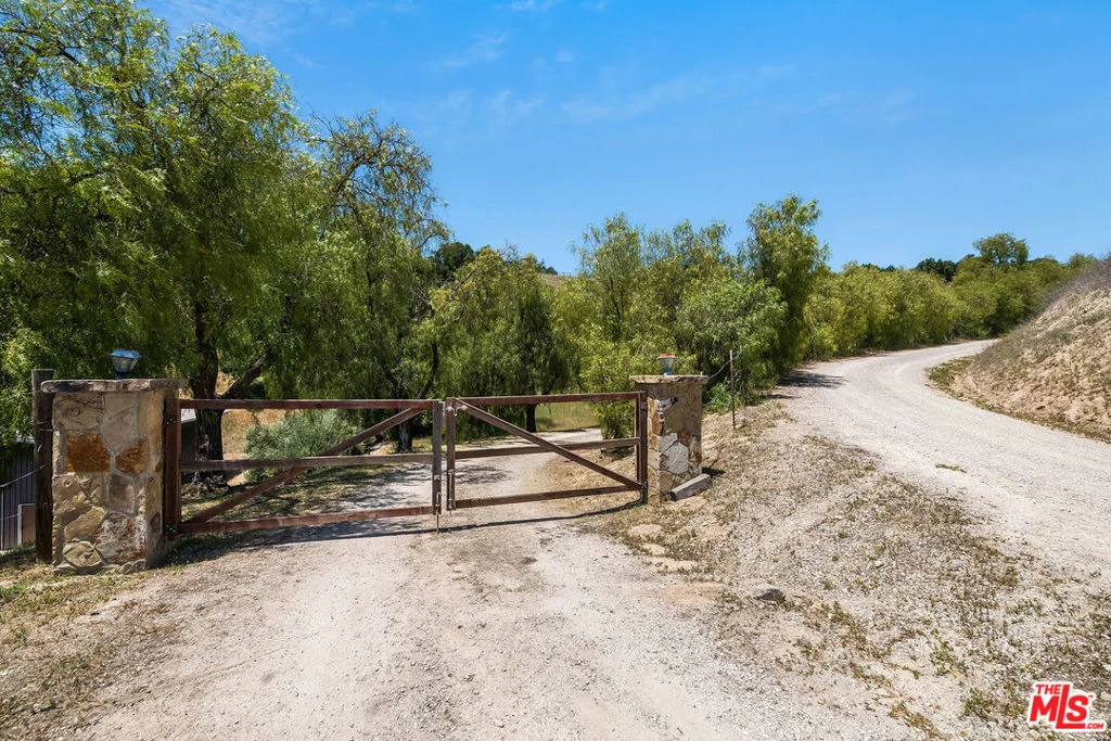 Photo of 3333 & 3349 Long Valley Road