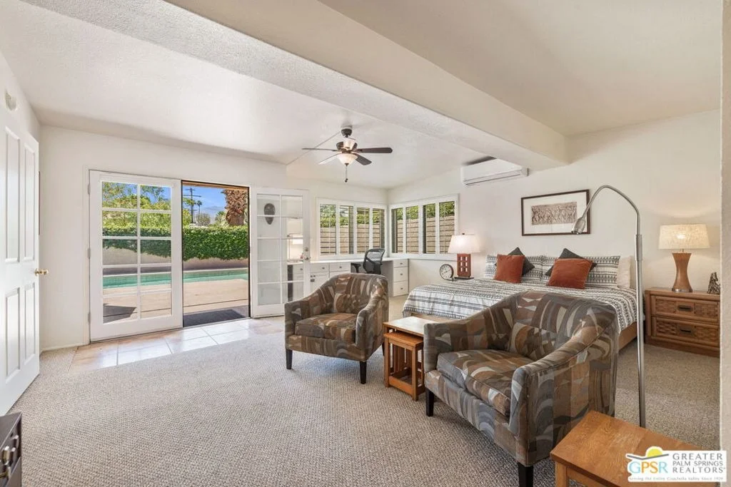 Photo of 73940 Mountain View Avenue
