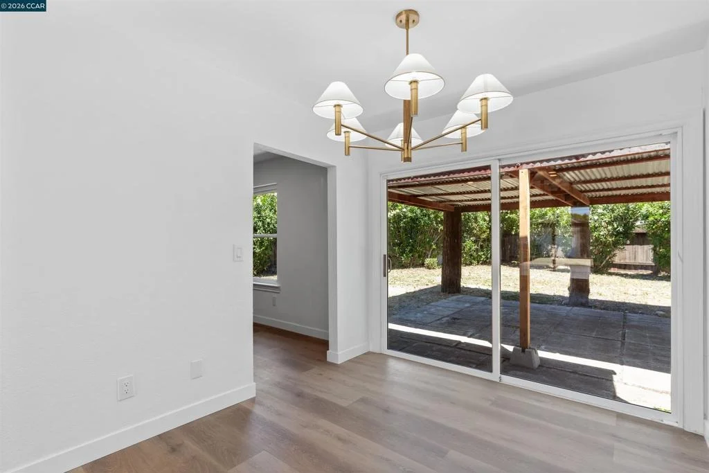 Photo of 2678 Mayfair Ave
