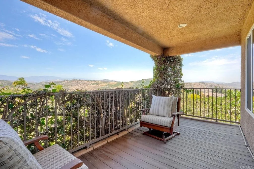 Photo of 2484 Dos Lomas
