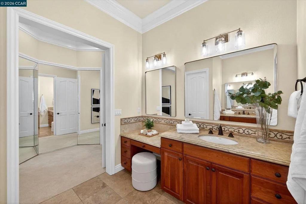 Photo of 3 Brooktree Dr