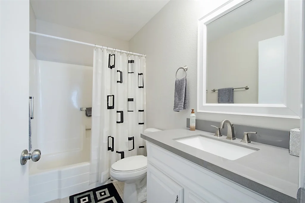 Photo of 4401 Kittiwake Way
