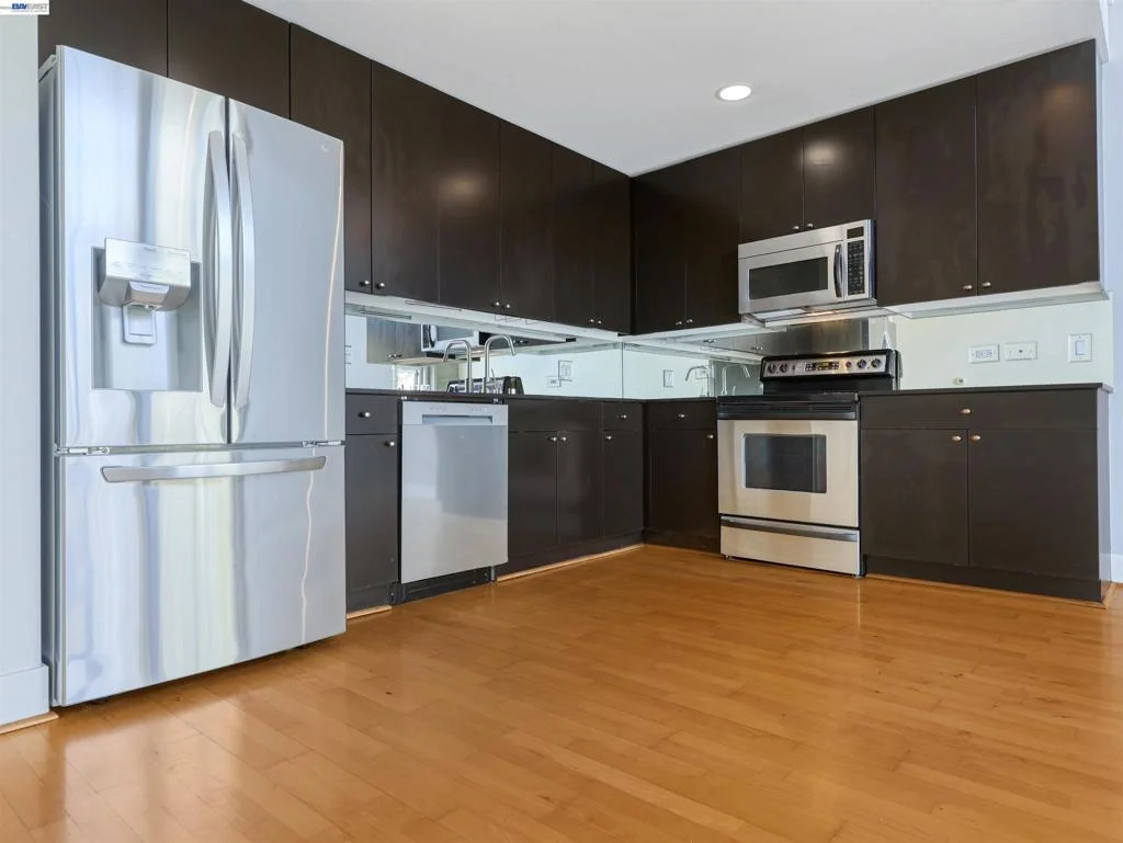 Photo of Unit 507 at 311 Oak St