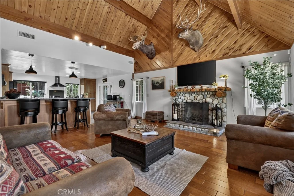 Photo of 615 Grass Valley Rd