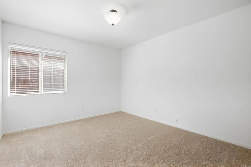 Photo of 1009 Longfellow Court