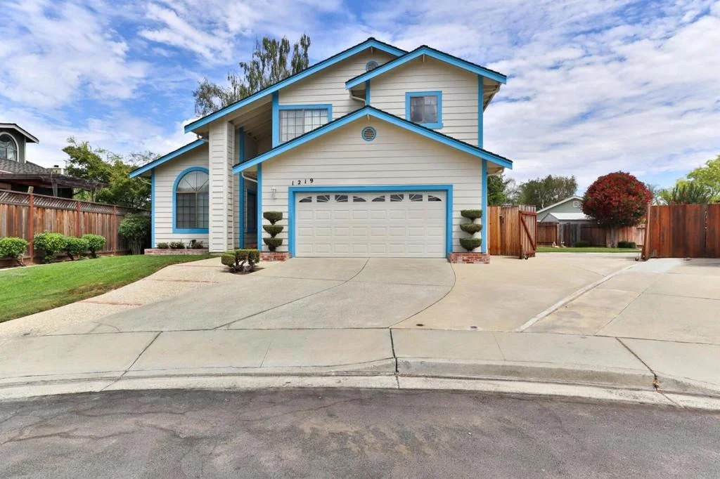 Photo of 1219 Willow Court
