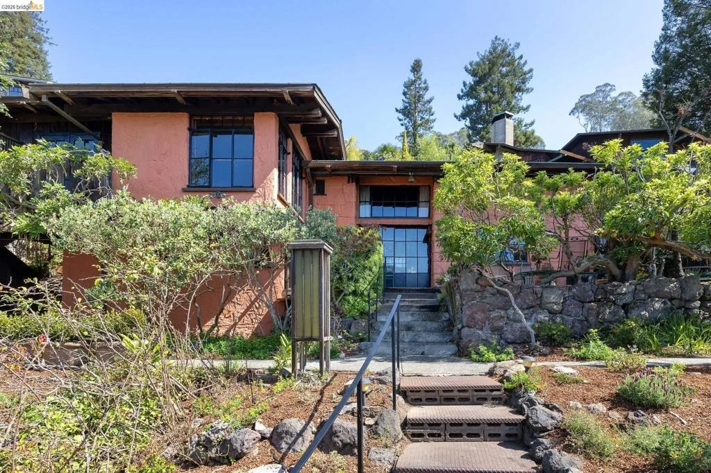 Photo of 2711 Buena Vista Way
