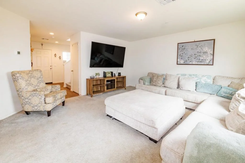 Photo of 2402 Barbara Street