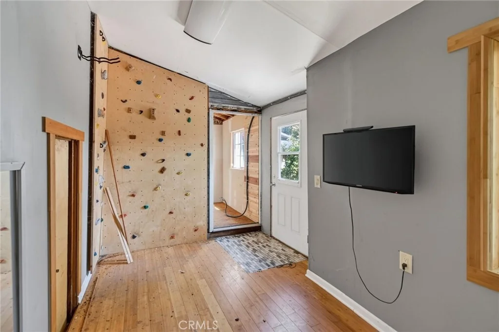 Photo of 4290 Highland