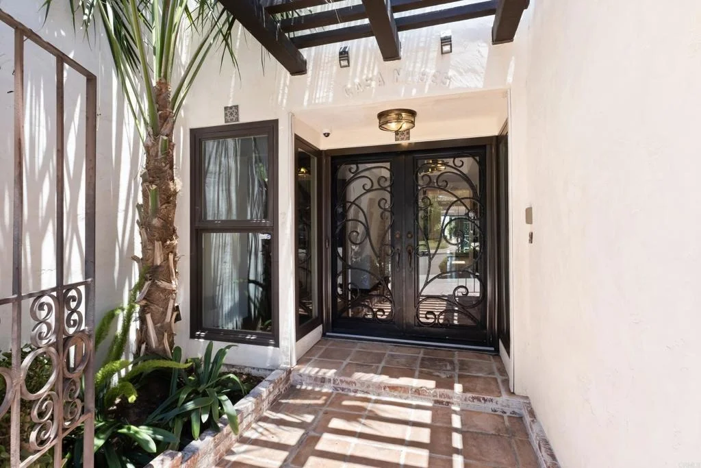 Photo of 2581 Mammoth Drive