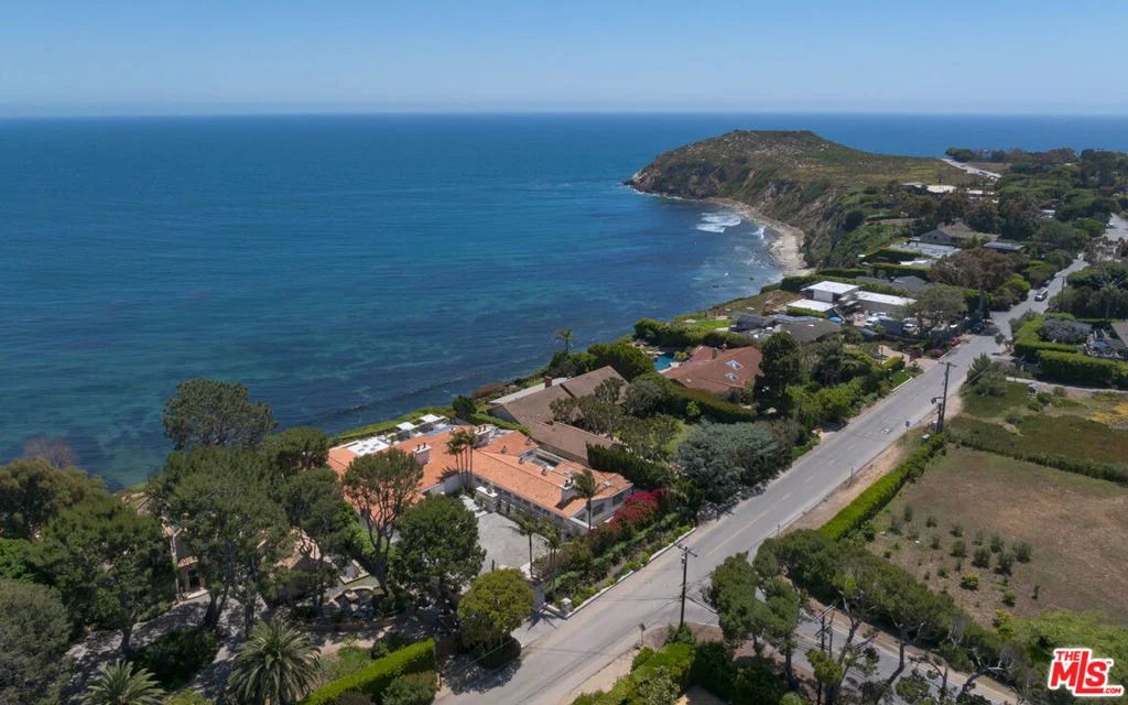Photo of 29000 Cliffside Drive