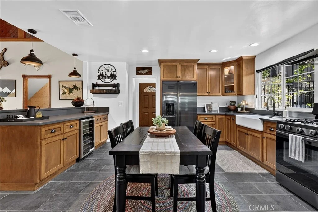 Photo of 615 Grass Valley Rd