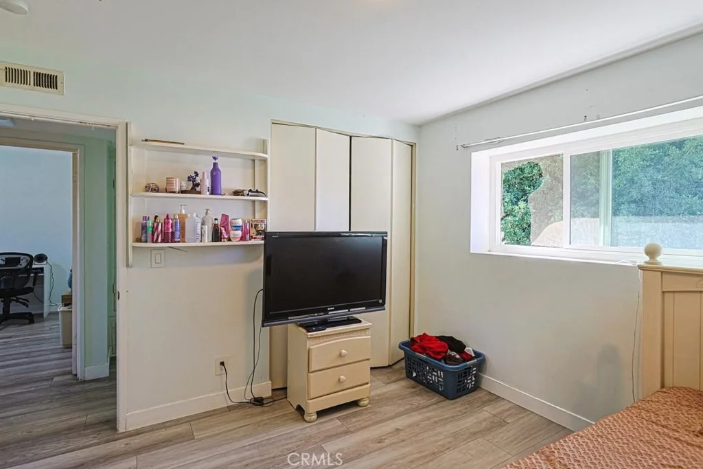 Photo of 11077 Robinson