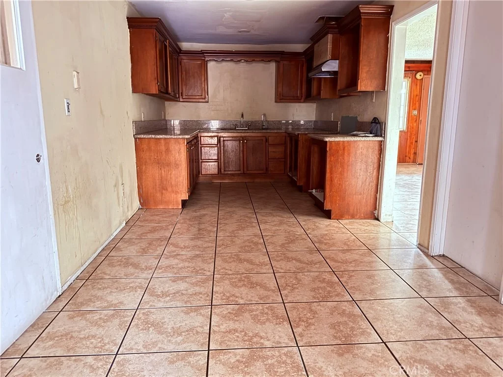 Photo of 2570 Camphor Place