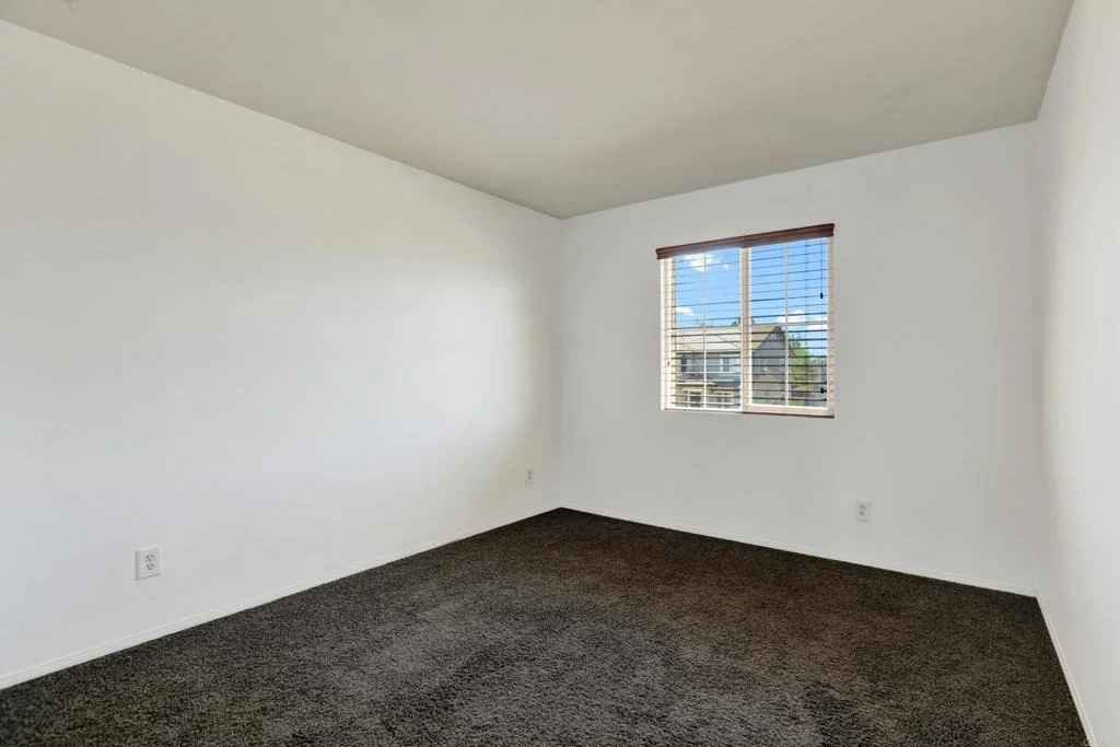 Photo of 40865 Robards Way