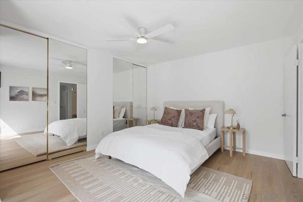 Photo of 6783 Robbins Way
