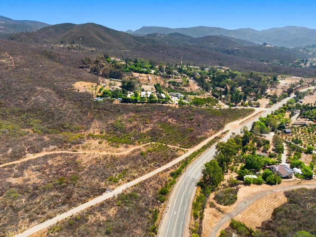 Photo of 20753 Elfin Forest Rd