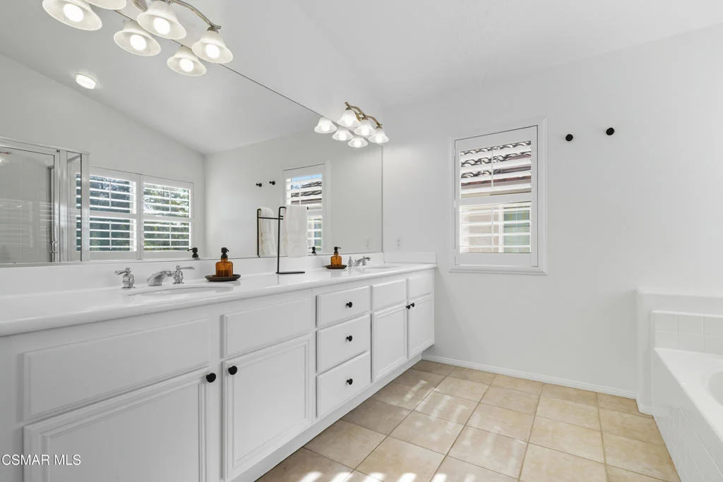 Photo of 531 Shadow Lane