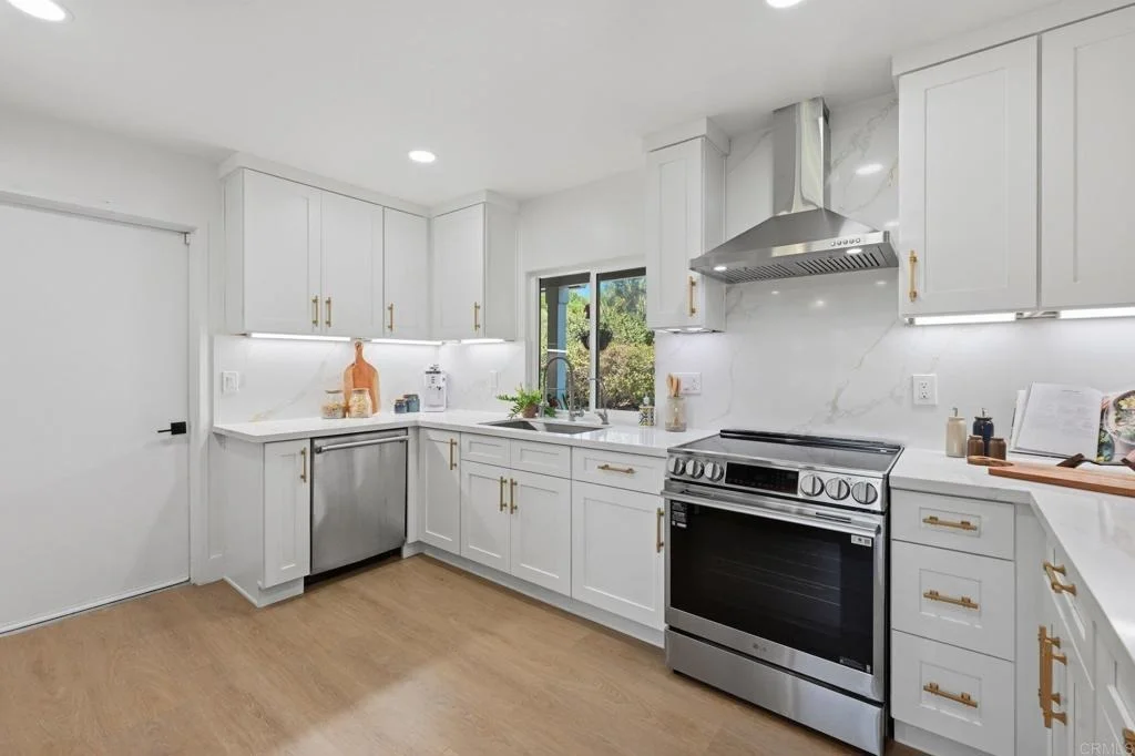 Photo of 5625 Lake Vista Drive