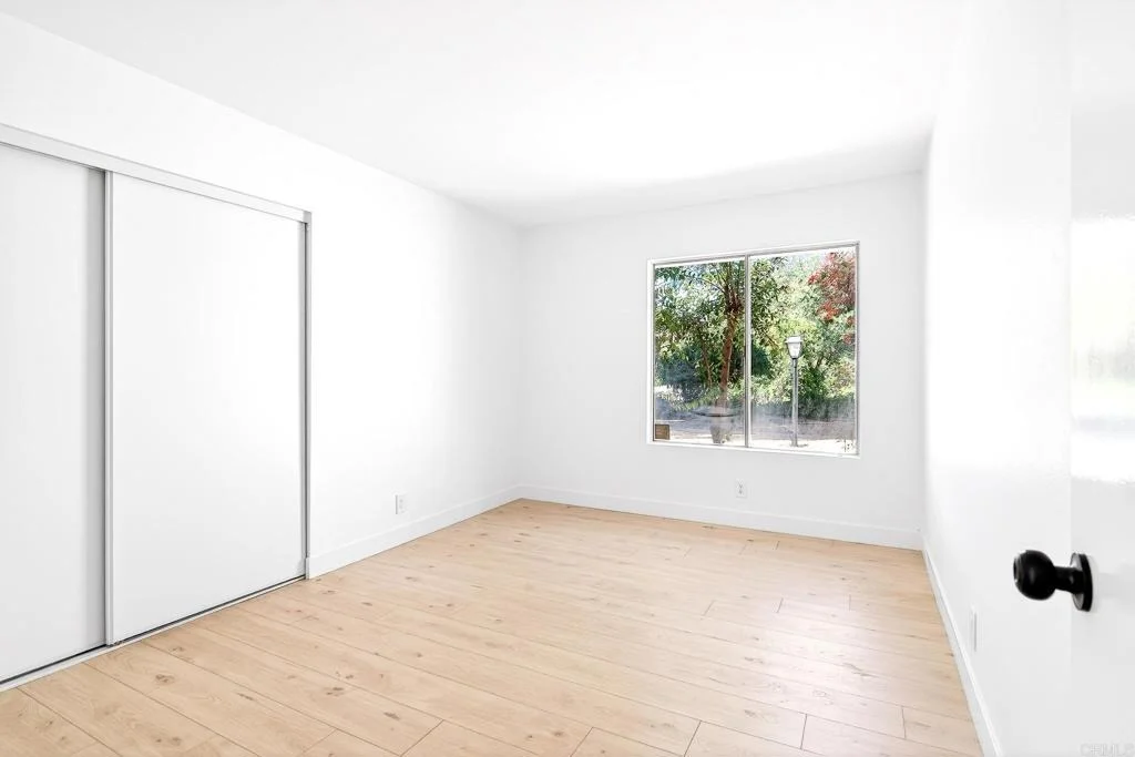 Photo of 37985 Avenida Bravura