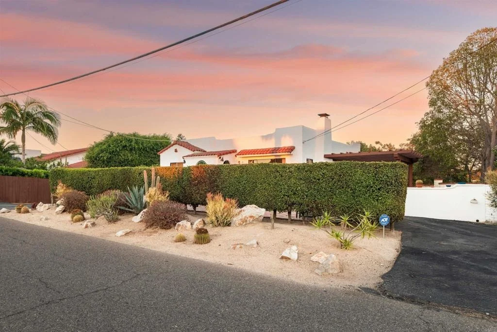 Photo of 2658 Highland Drive