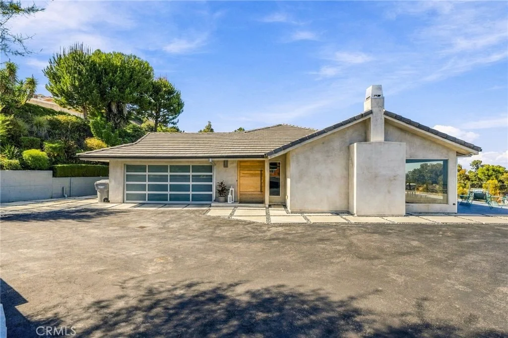 Photo of 2886 Crownview