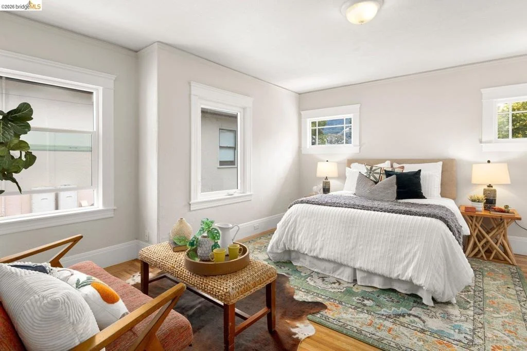 Photo of 2633 Regent St