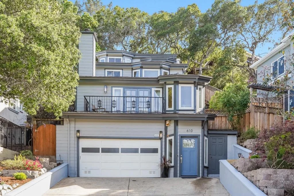 Photo of 610 Lakeview Way