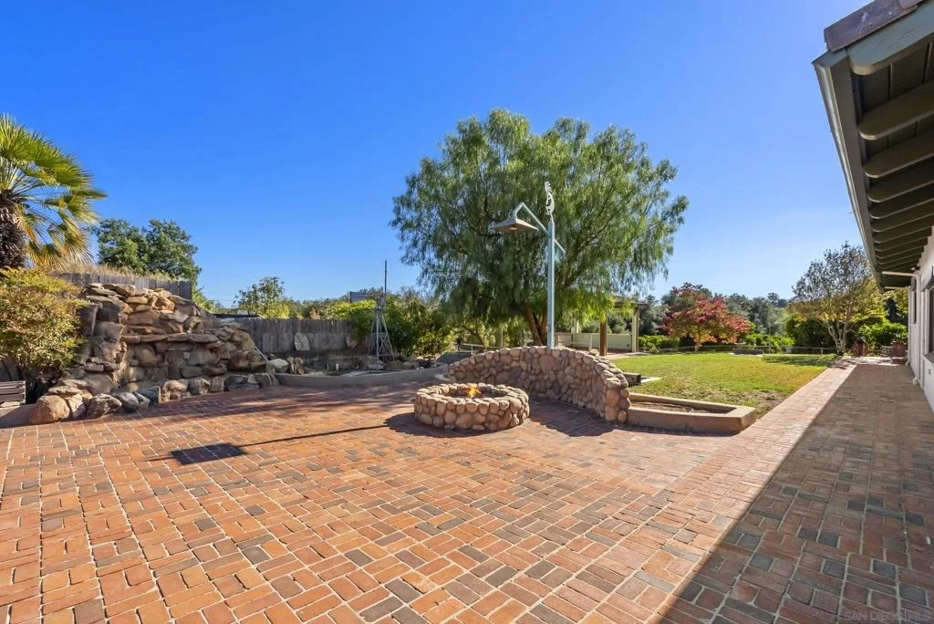 Photo of 29481 Miller