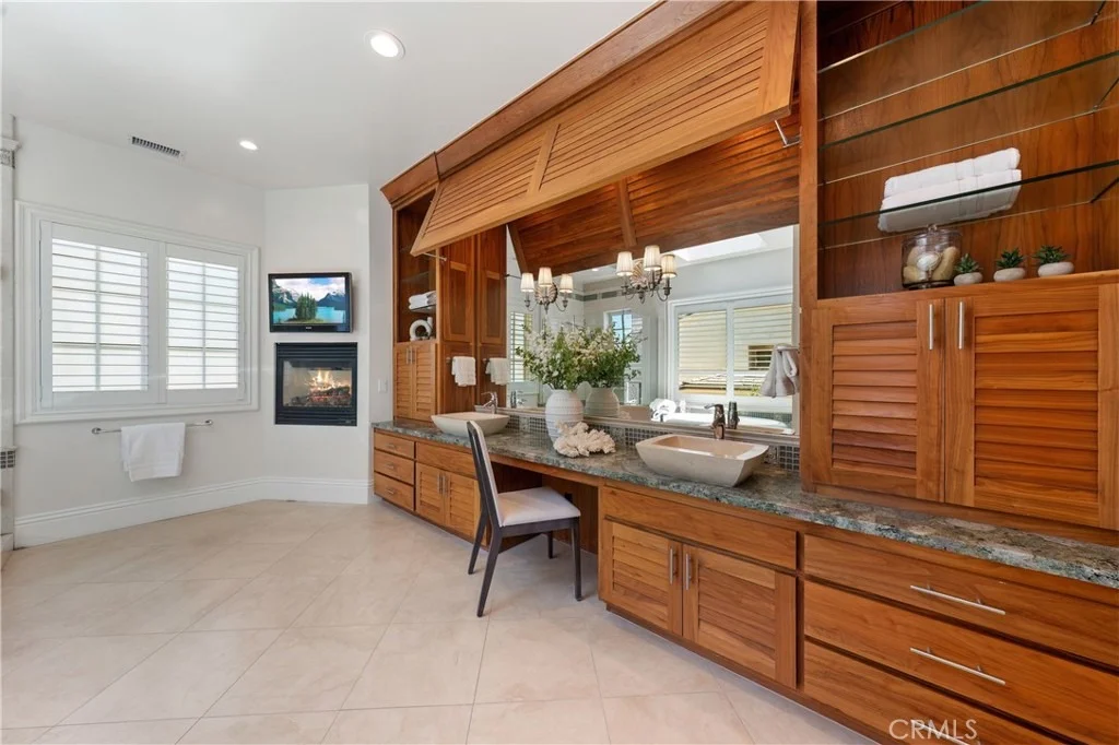 Photo of 701 Bayside Drive
