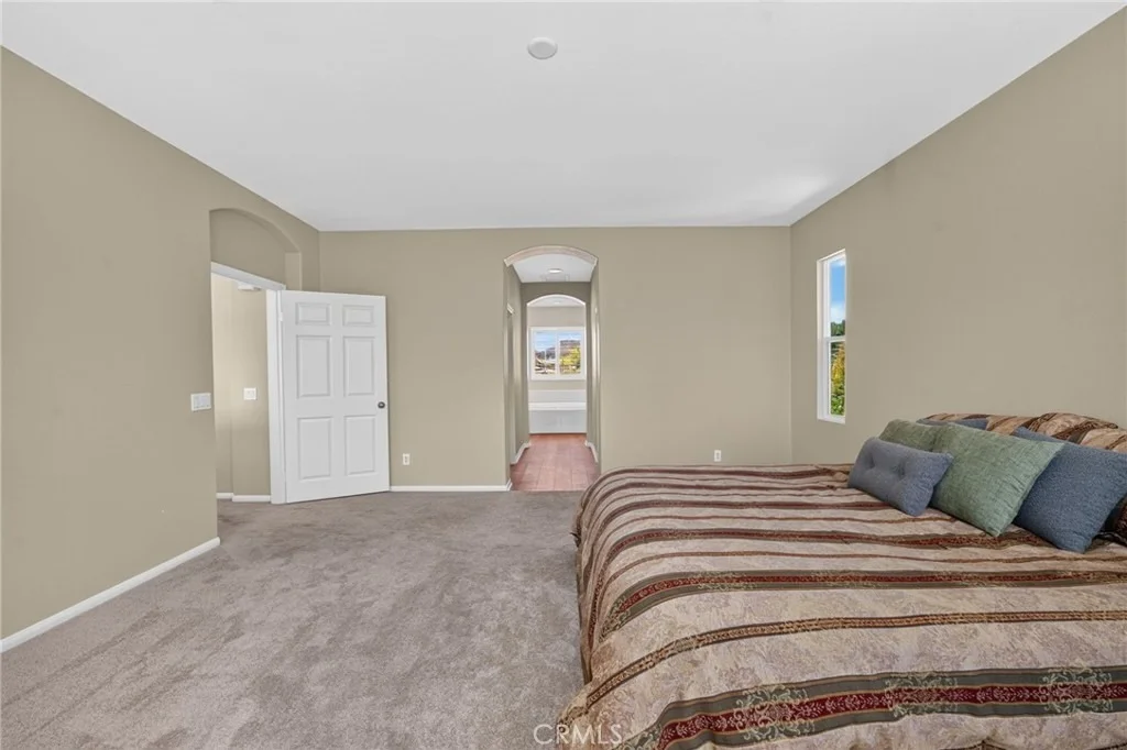 Photo of 2332 Douglaston