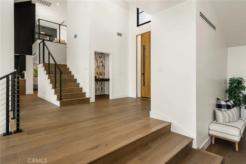 Photo of 3566 Beverly Glen