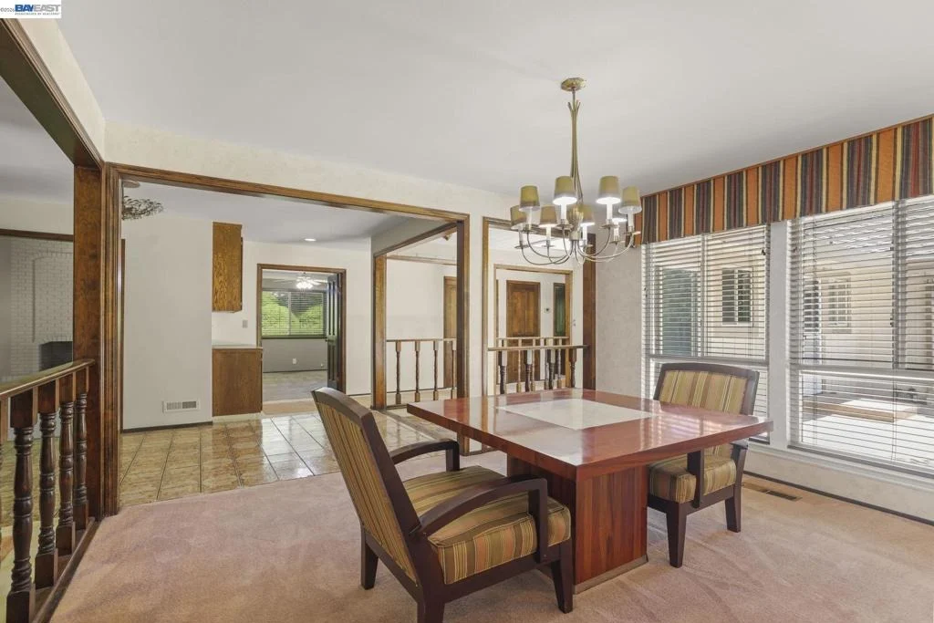 Photo of 2112 Red Oak Place