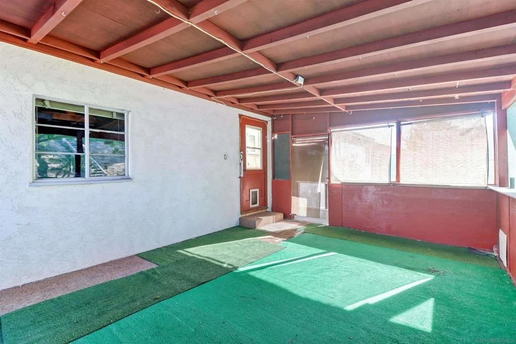 Photo of 2552 Littleton Road