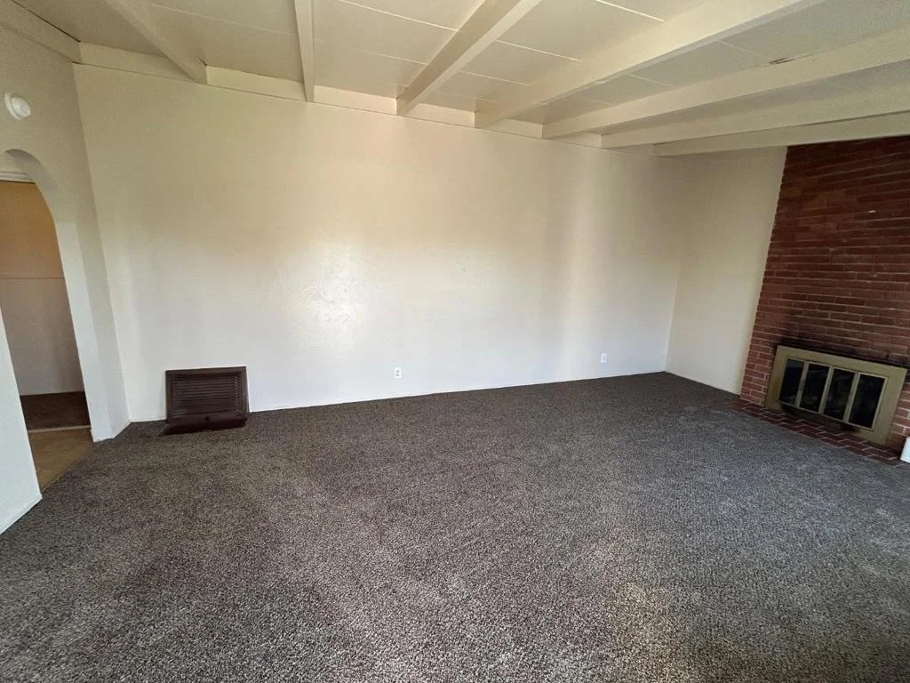 Photo of 1259 Summit Drive