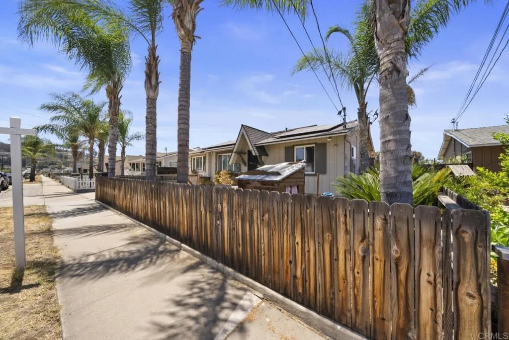 Photo of 826 Ellen Lane