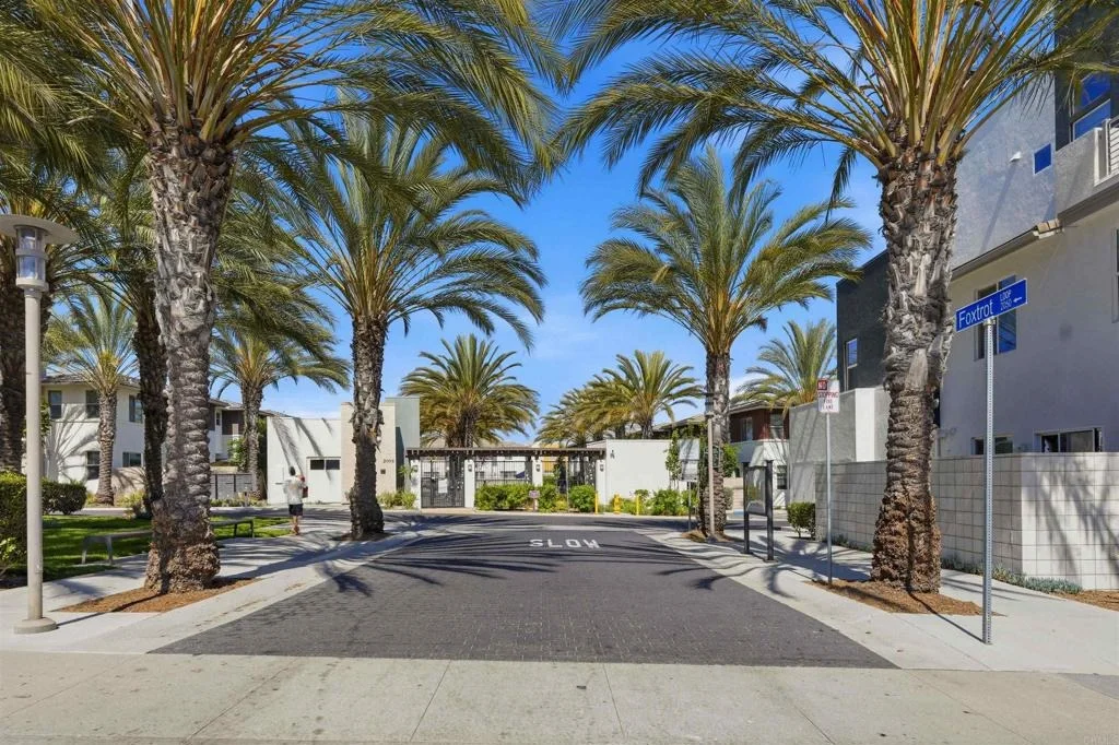 Photo of Unit 1 at 2055 Foxtrot Loop