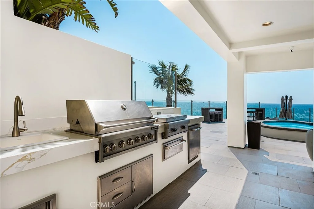 Photo of 417 Paseo De La Playa