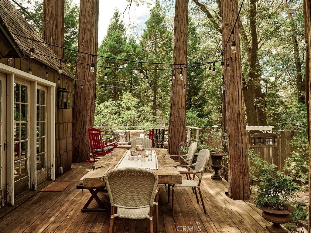 Photo of 255 Hemlock