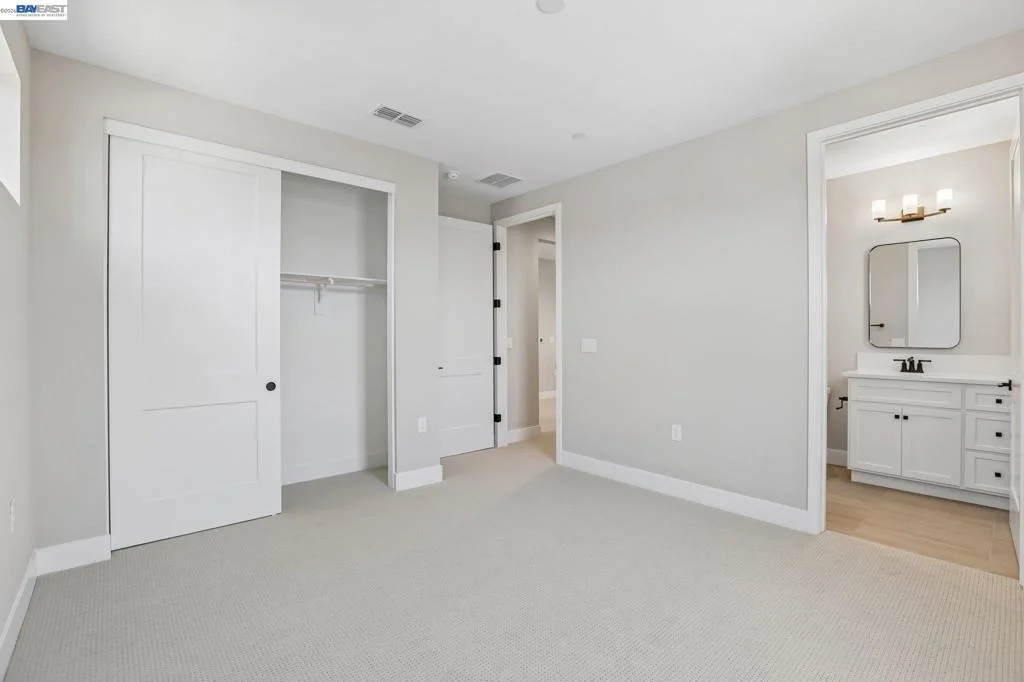 Photo of 421 Trellis Way