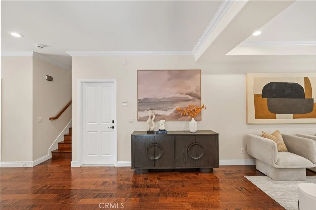 Photo of Unit D at 2438 Oneida Street