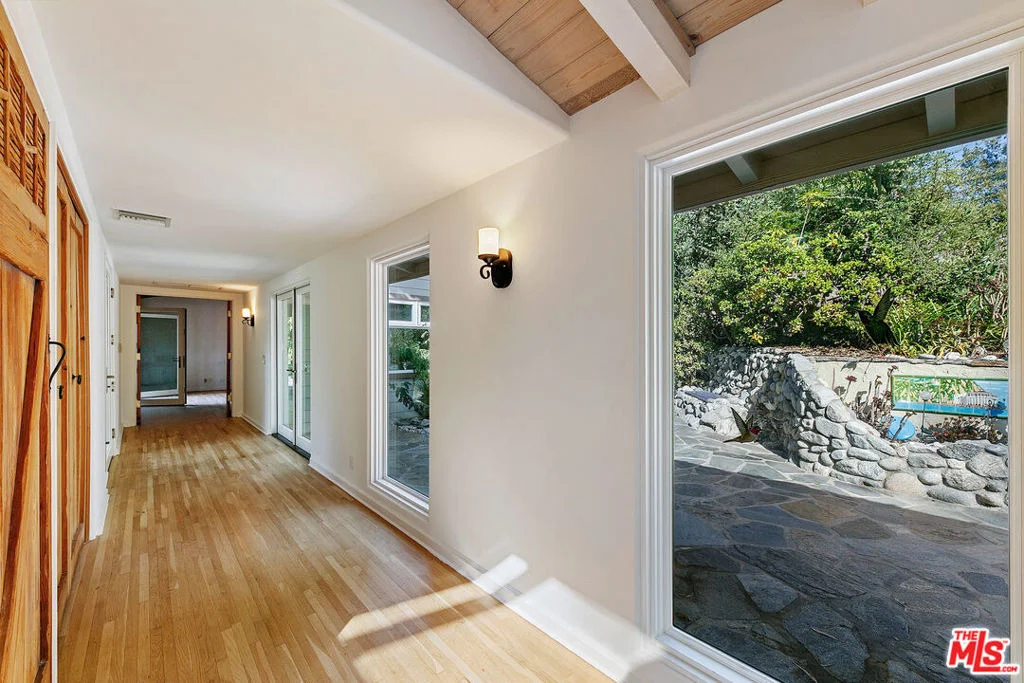 Photo of 6100 Bonsall Drive
