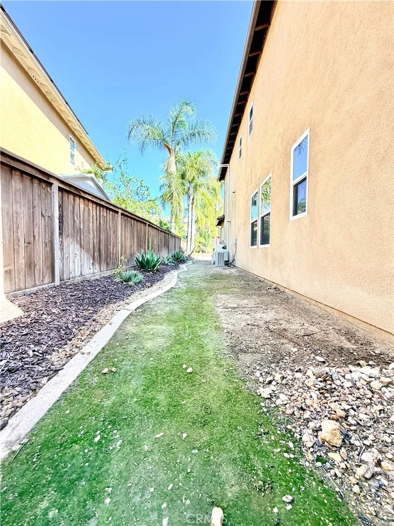 Photo of 335 Plaza Toluca