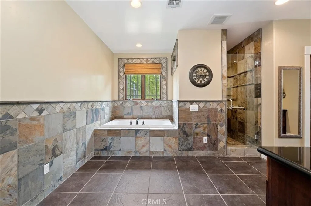Photo of 16420 Rocky Glen Road