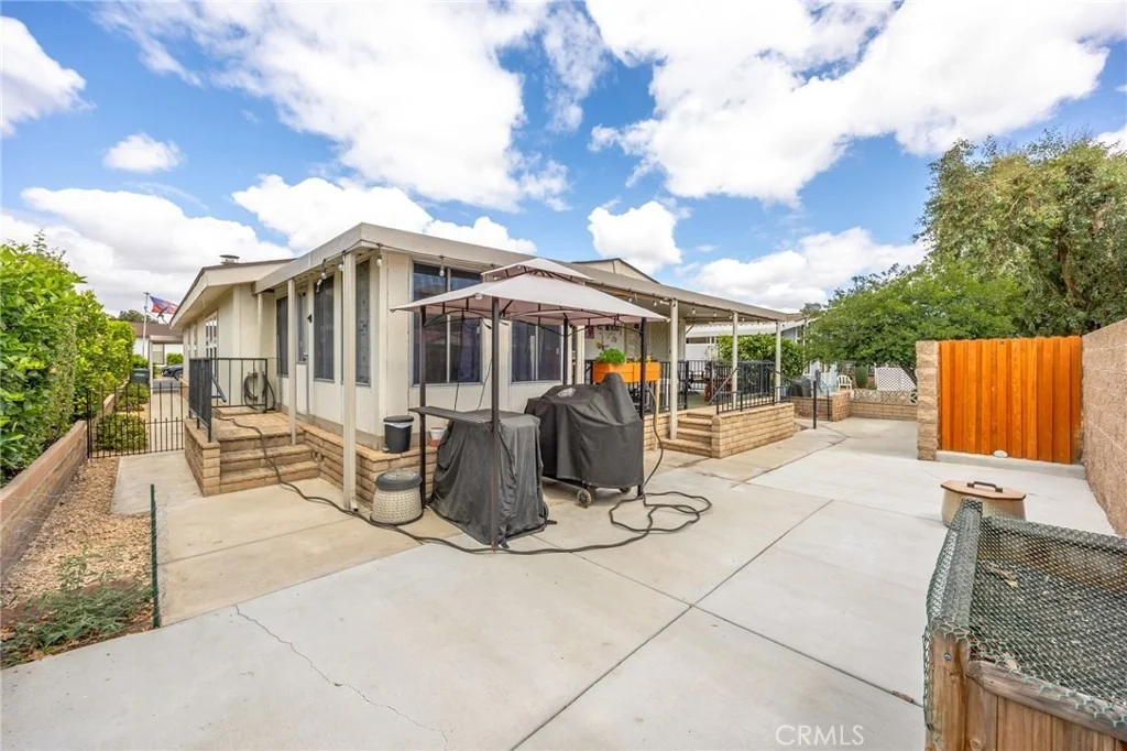 Photo of 1474 Bishop Drive