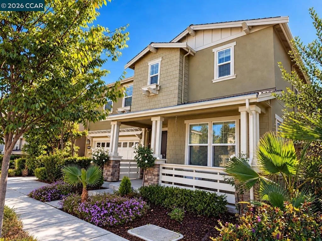 Photo of 1096 Gardenia Loop